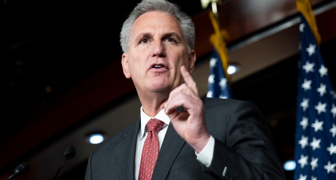 Premieră în istoria SUA : Liderul republican Kevin McCarthy demis de la conducerea Camerei Reprezentanților