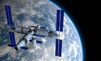 China a trimis în spaţiu misiunea Shenzhou-17 cu cel mai tânăr echipaj de astronauţi