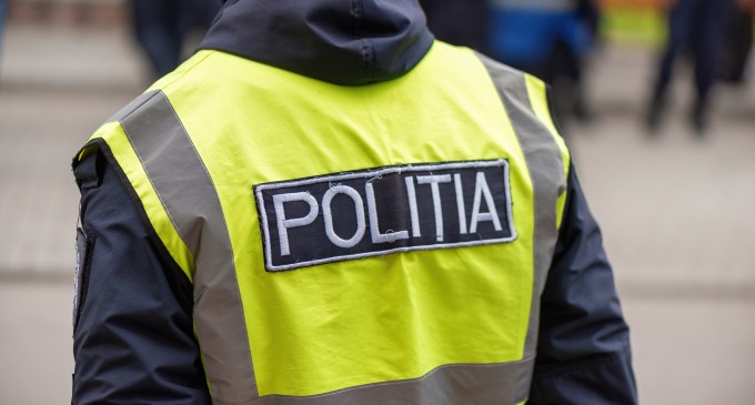 Permis de conducere rusesc obținut cu 25.000 de ruble depistat de polițiștii botoșăneni / Documentul ar fi fost vândut de către un instructor auto.