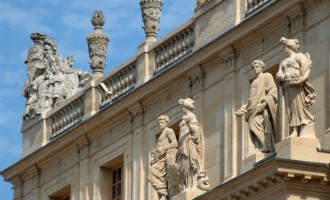 O nouă alertă cu bombă la Palatul Versailles, care este evacuat