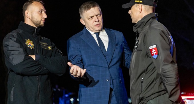 Slovacia desfăşoară forţe importante la graniţa cu Ungaria în scopul de a combate imigraţia ilegală