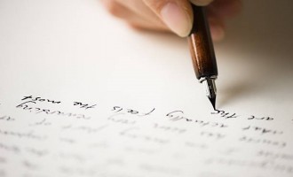 Măiestria Cuvântului în Erele Digitale: Cum Să Scrii un Articol Captivant