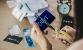 Navigând prin Marele Ocean al Creditelor Financiare cu Ajutorul „Stirila.com”