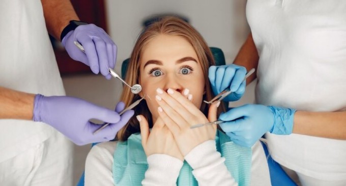 Frica de dentist: de ce există și cum poți încerca să scapi de ea