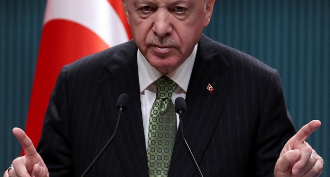 Turcia va încerca să reconstruiască Fâşia Gaza dacă se obţine un armistiţiu, promite Erdogan