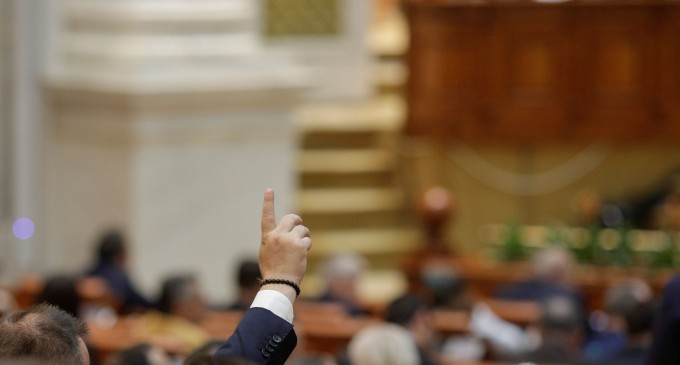 Parlament: Şedinţă comună secretă a Senatului şi Camerei Deputaţilor consacrată evoluţiilor recente din Israel