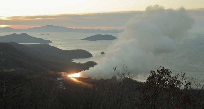​Coreea de Nord testează „un nou tip de motor” pentru rachete balistice cu rază intermediară de acţiune
