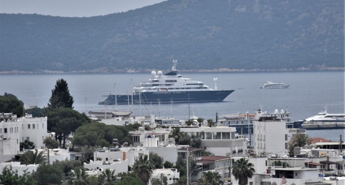 Strategia Ankarei pentru a sparge blocada israeliană: „1000 de nave vor pleca din Turcia spre Gaza cu escală în Cipru”