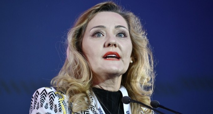 Rezultate alegeri locale 2024: Elena Lasconi, realeasă primar în Câmpulung cu un scor zdrobitor