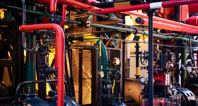 Care sunt avantajele coturilor sudabile în proiectele industriale?