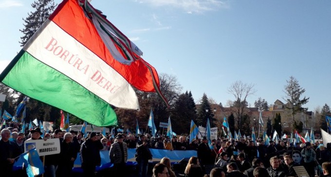Alianţa Maghiară din Transilvania (AMT) anunță că va depune din nou proiectele de lege privind autonomia Ţinutului Secuiesc