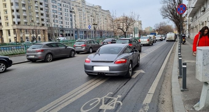 Nicuşor Dan îndeamnă bucureştenii să completeze chestionarul online pentru actualizarea Planului de Mobilitate Urbană Durabilă