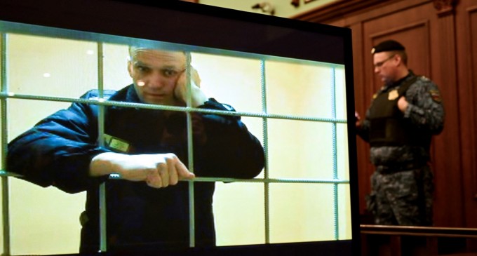 Putin susține că nu vrea o „represiune masivă” ca în URSS