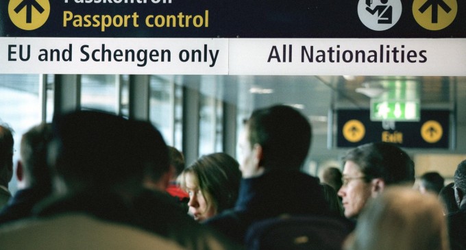 Europarlamentar român: Ar fi o mare eroare să acceptăm intrarea în Schengen în două etape