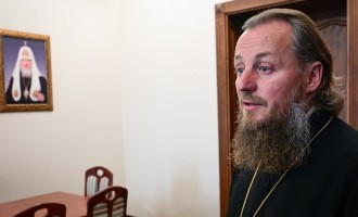 Rebeliunea preoţilor ortodocşi din Republica Moldova împotriva ferulei Moscovei. 50 de fețe bisericești au părăsit avanpostul Kremlinului pentru Patriarhia Română