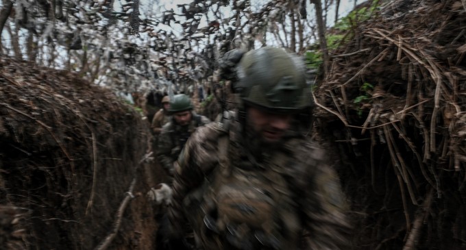 Război în Ucraina, ziua 648: Rușii au redus asalturile asupra Avdiivka / Trupele lui Putin nu au cucerit Mariinka, așa cum susțineau surse rusești / Oficiali ruși ucraineni își vor vizita prizonierii de război