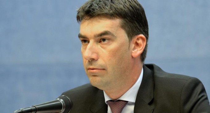 Tudorache (Renew), despre Schengen: Întrebarea este dacă preţul plătit pentru a stoarce o decizie pe 30 decembrie este unul corect