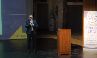 Virgil Pîrvulescu, invitat de marcă la dezbaterea publică organizată de Asociaţia „Deschidem Oraşul”