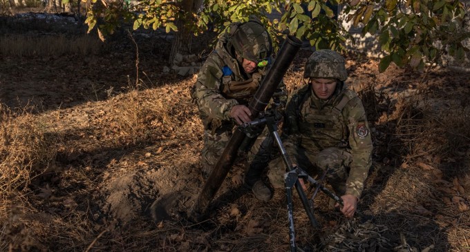 Armata ucraineană respinge afirmația Rusiei că le-a spulberat capul de pod de pe malul Niprului