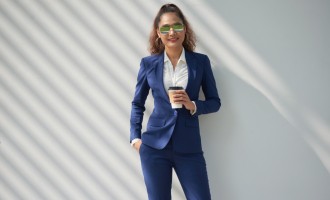 Eleganță la birou – cum să porți cu stil rochii office în fiecare zi, pentru a arăta cât mai profi