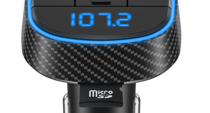 Ascultă muzica preferată și gestionează apelurile cu ușurință în mașină cu Navitel BHF02 BASE