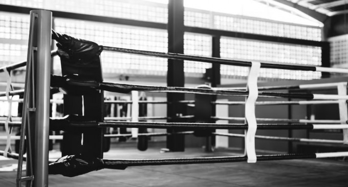 Curtea i-a prezentat lui Beterbiev cea mai grea intrare în ring din ultima vreme