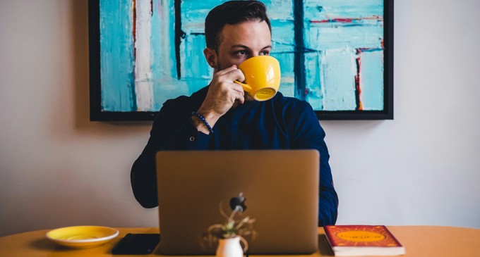 Descoperă ACUM cele mai eficiente moduri de a reuși să fii productiv la muncă!