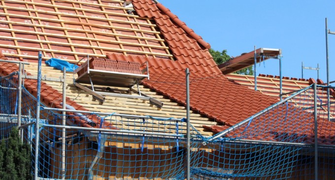 Servicii Profesionale de Spengler: Reparații și Întreținere pentru Acoperișul Tău