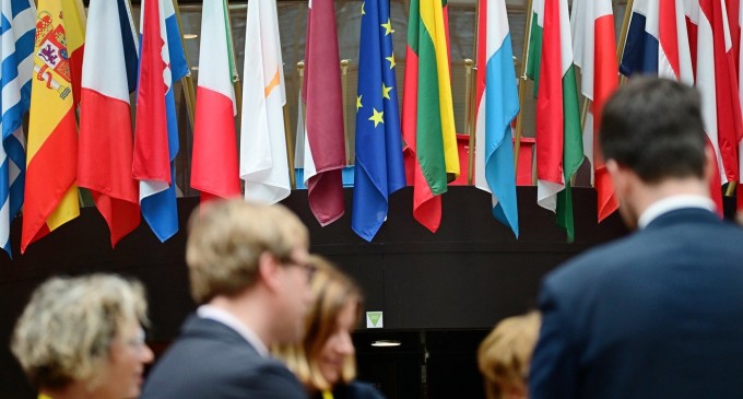 După ce au văzut cum deepfake-urile pot întoarce soarta unor alegeri sau creează apatie electorală, liderii europeni încearcă să prevină venirea la putere a partidelor extremiste