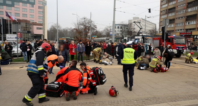 Șase ucraineni, printre persoanele rănite în Polonia, după ce un bărbat a intrat cu mașina într-un grup de pietoni