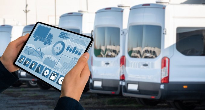 Beneficii Esențiale ale Urmăririi GPS pentru Vehicule