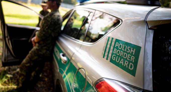 CEDO a condamnat Polonia să plătească despăgubiri unor tadjici întorși de la graniță