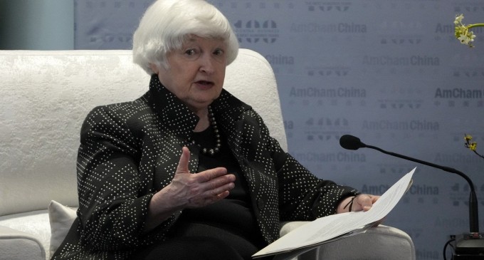 Șefa Trezoreriei SUA vorbește despre „o serie de opțiuni” în ce privește activele rusești înghețate / Cu ce amenință Rusia