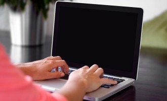 Merită să-ți iei un laptop second hand? Hai să vezi de ce răspunsul este ”DA!”