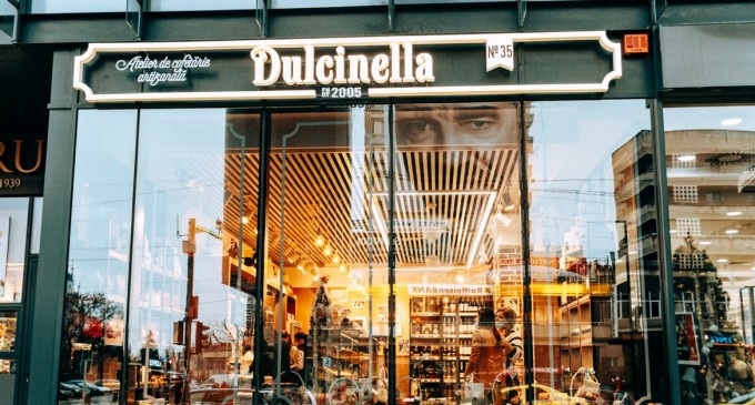 Dulcinella Deschide Noi Cofetării în București, Iași și Suceava, Creând 16 Noi Locuri de Muncă