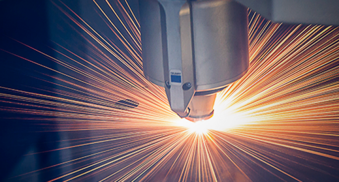 Avantajele și Dezavantajele Tăierii cu Laser