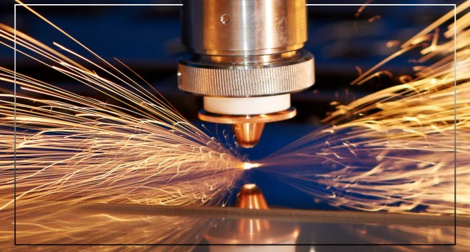 Avantajele Debitării Laser pentru Industriile Automotive, Construcții și Producție