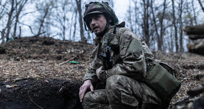 Ucraina salută permisiunea de a ataca ţinte pe teritoriul Rusiei, dar regretă că unele restricţii sunt încă în vigoare