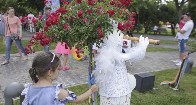 Lege promulgată: 15 octombrie – Ziua Părinţilor de Îngeri. Părinții copiilor decedaţi vor beneficia de consiliere psihologică gratuită