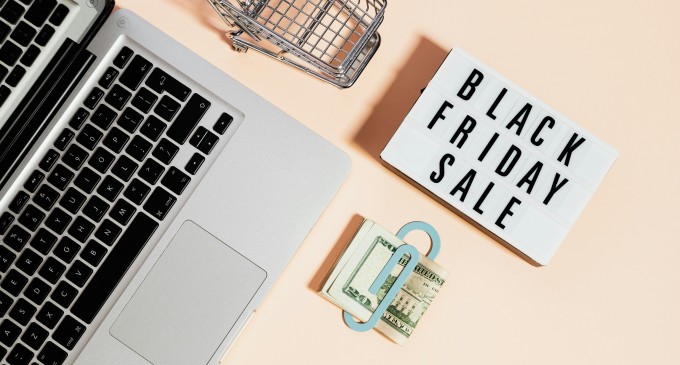 Cum să obții reducerile dorite la smartphone-uri și laptopuri de Black Friday 2024: Sfaturi și trucuri