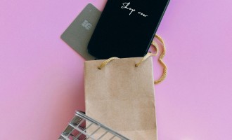 Tehnologia viitorului la prețuri imbatabile: Ce gadgeturi să urmărești de Black Friday 2024