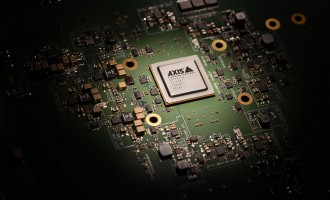 Axis lansează procesorul ARTPEC-9: noi standarde în procesarea imaginilor, analiza AI și securitatea cibernetică