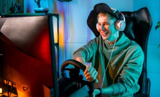 Căști wireless vs. căști cu fir pentru gaming: ce să alegi?
