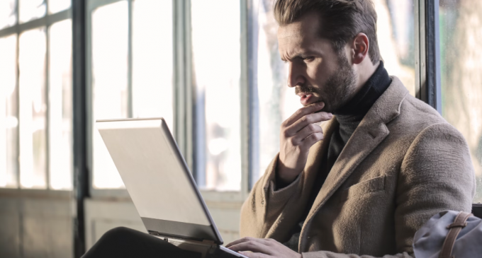 Cum să-ți creezi un plan financiar pentru sesiunea de jocuri la cazino online