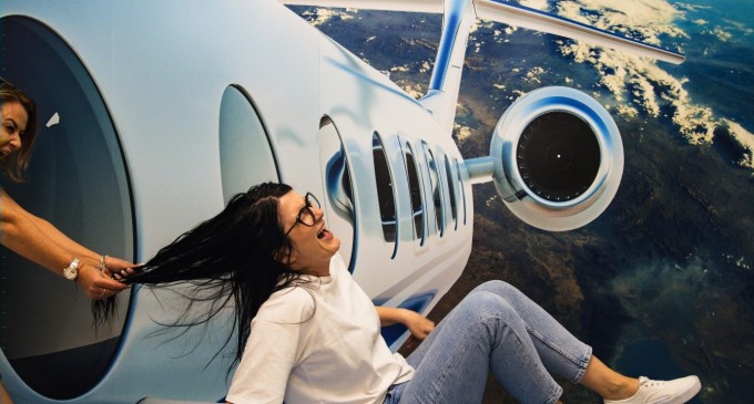 În 2025, proprietarii Velonova Mirage au investit 80.000 de euro în extinderea primului muzeu 3D din București – și, totodată, din România