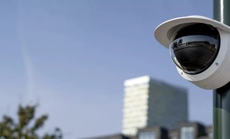 Camerele multisenzor Axis, bazate pe inteligenta artificiala, ofera imagini panoramice de o claritate superioara