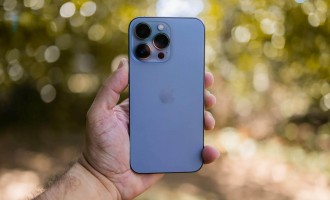 Ce înseamnă un telefon recondiționat și cum te poate ajuta să economisești resurse prețioase?