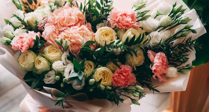 Ghid practic: cum alegi florile potrivite pentru fiecare ocazie