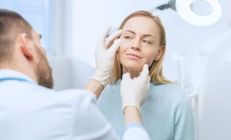 Procedura FaceTite este alternativa inovativă dintre produsele și liftingul chirurgical