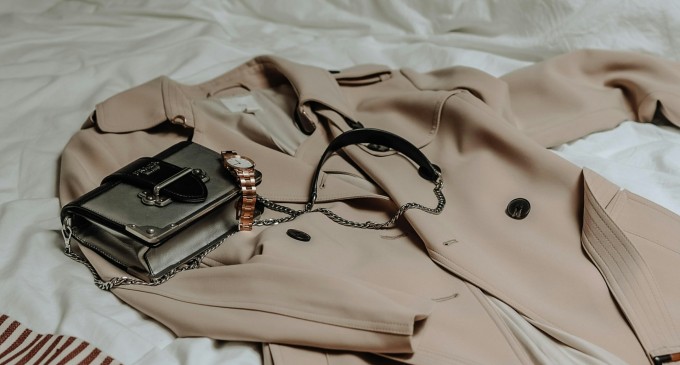 Eleganţa sub semnătură regală: cum a rescris Diana, prințesa de Wales, stilul casual și a popularizat gențile de designer?